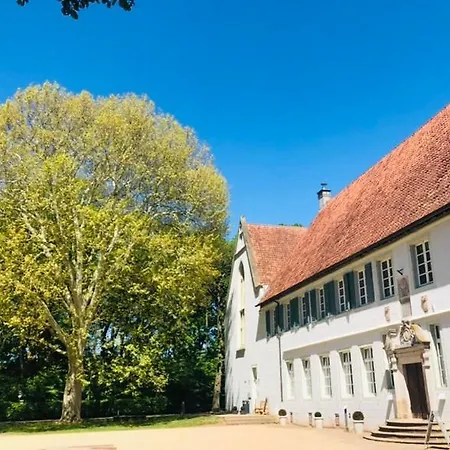 K1889 - Elin شقة رين