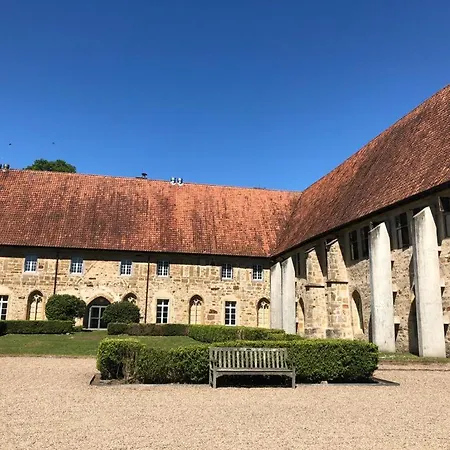 K1889 - Elin شقة رين